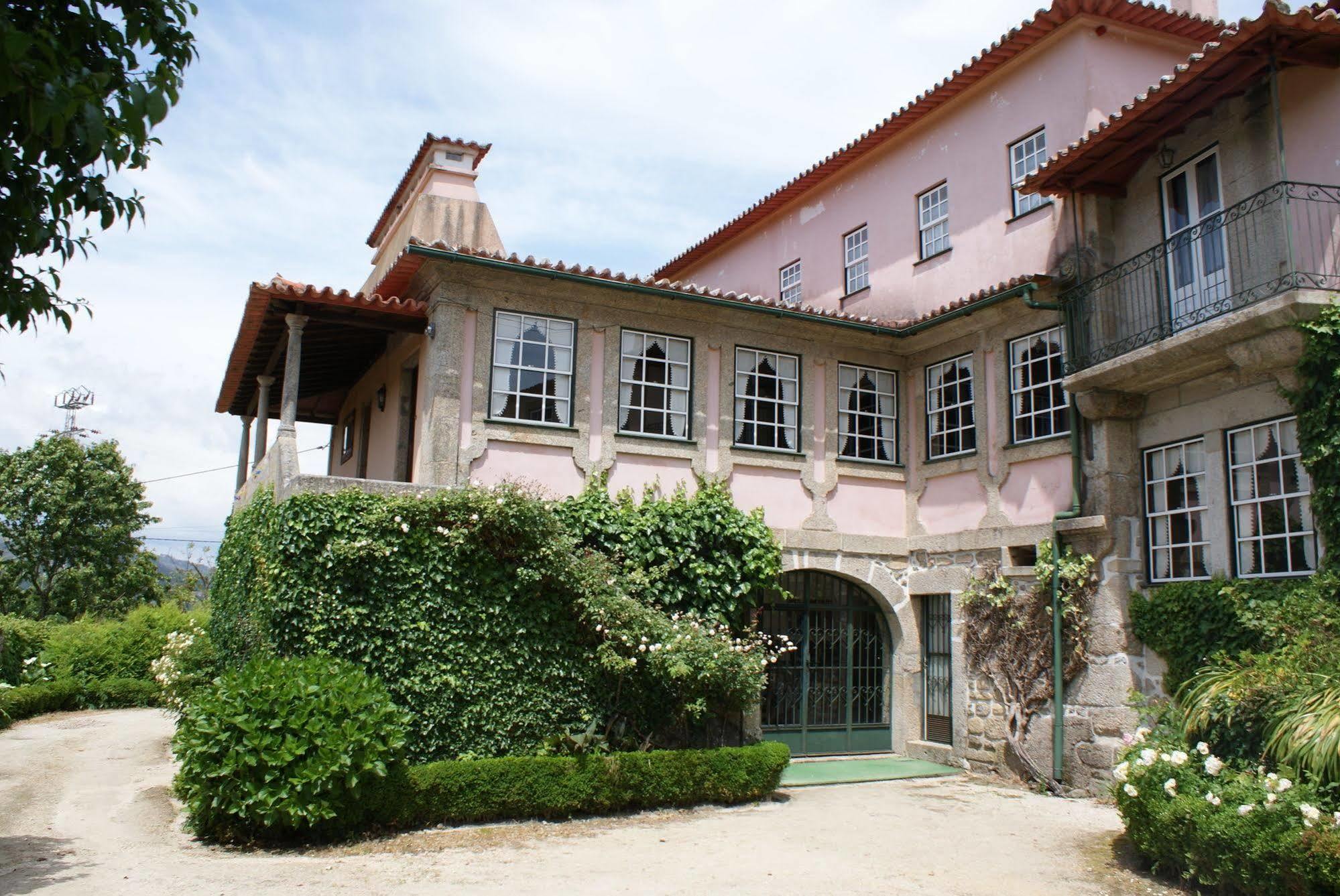 Bed and Breakfast Casa Dos Assentos De Quintiaes Barcelos Esterno foto