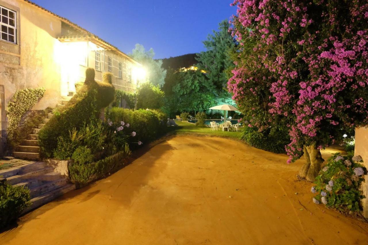 Bed and Breakfast Casa Dos Assentos De Quintiaes Barcelos Esterno foto